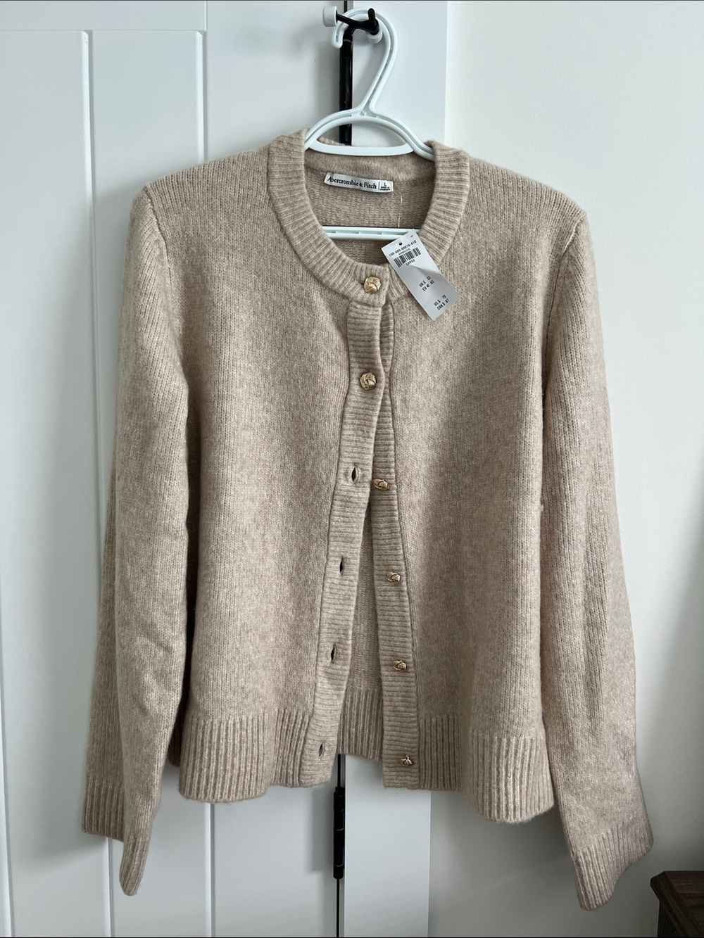 Abercrombie & Fitch Women's Light Beige Round-Neck Button Cardigan